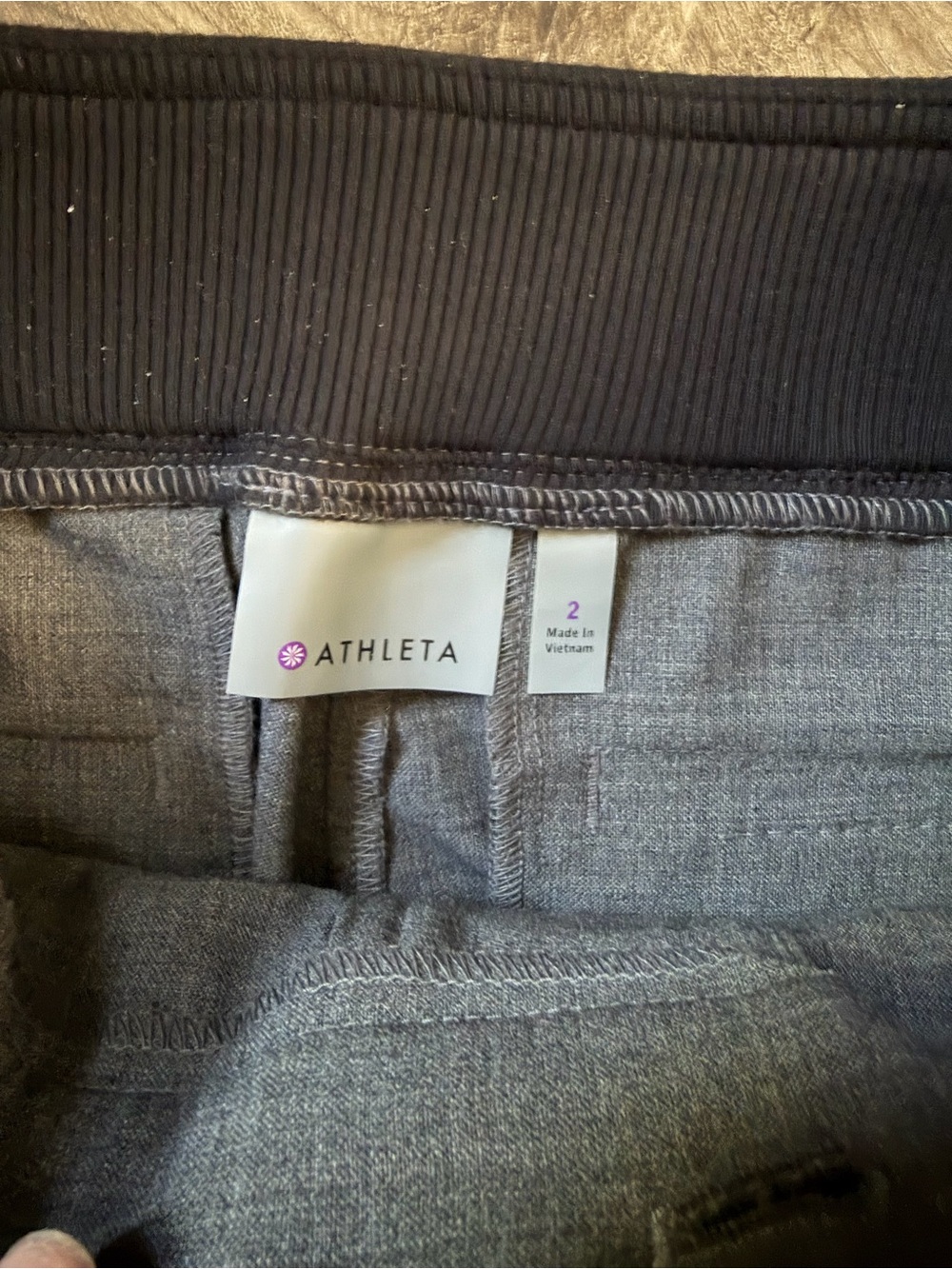Athleta Gray Stretch Ankle Jogger Pants Women’s Size 2 Travel Comfort 28” Inseam - Picture 3 of 4